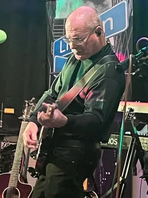 Lincoln Street Band live performance photo 31